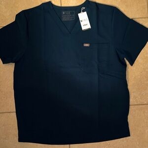 BNWT FIGS MEN CHISEC THREE POCKET TOP SIZE XL BL002 (2)